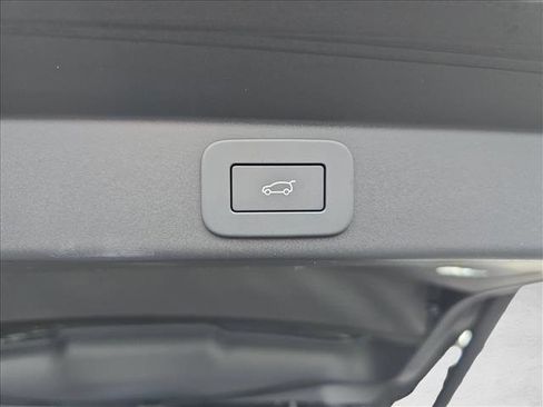 New 2026 Land Rover Range Rover Sport SE AWD/4WD image 13