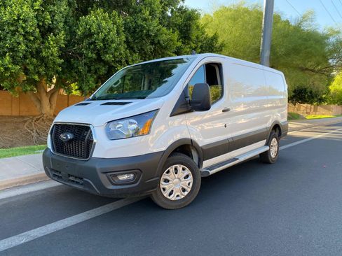 Used 2025 Ford Transit 250 Low Roof w/ Exterior Upgrade Package RWD image 53