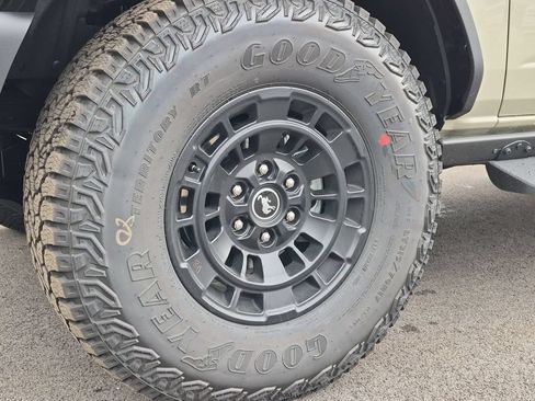 New 2026 Ford Bronco Badlands AWD/4WD image 22