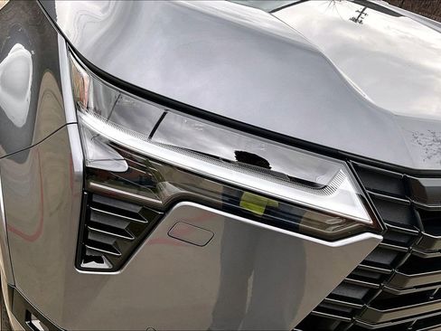Used 2025 Lexus GX 550 w/ Accessory Package (2T) image 40