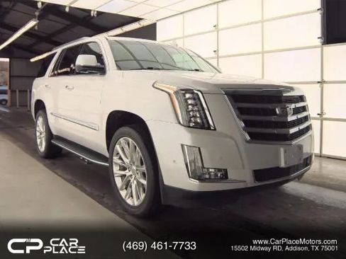 Used 2019 Cadillac Escalade Luxury image 1