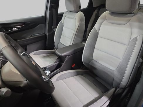 New 2026 Chevrolet TrailBlazer LT w/ LT Cold Weather Package FWD image 17