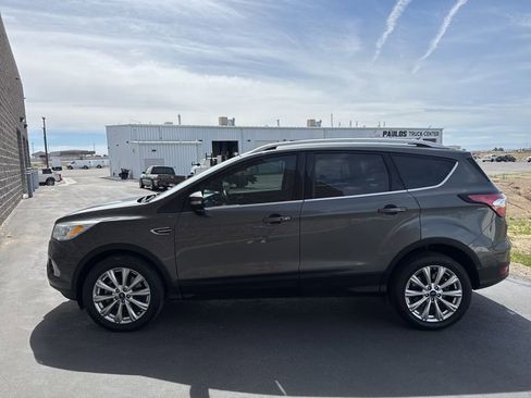 Used 2017 Ford Escape Titanium AWD/4WD image 6