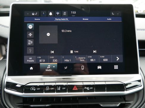 New 2026 Jeep Compass Limited image 17