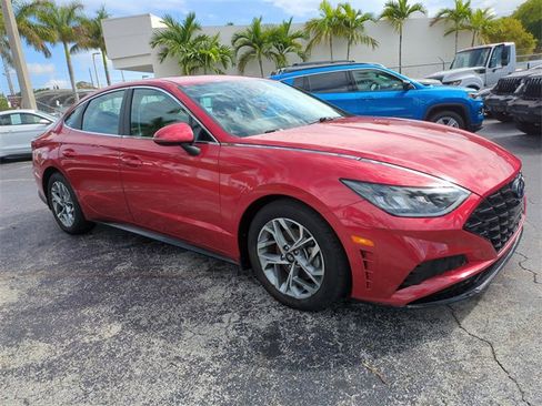 Used 2021 Hyundai Sonata SEL w/ Cargo Package image 2