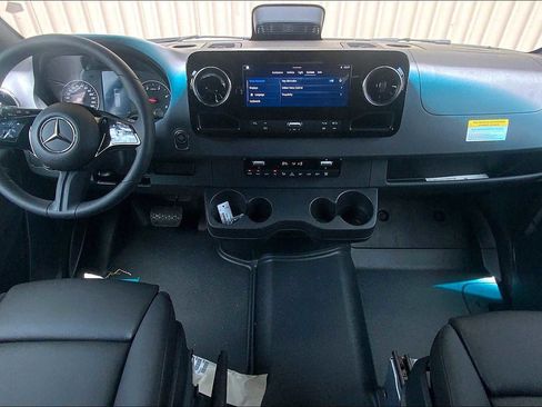 New 2025 Mercedes-Benz Sprinter 2500 image 16