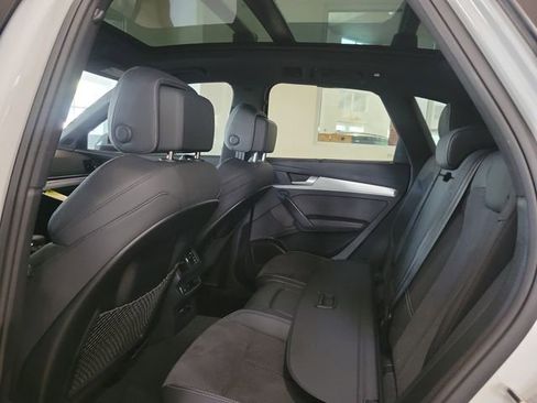 Used 2024 Audi Q5 e Prestige image 10