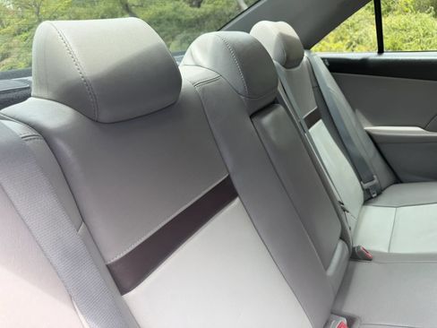 Used 2012 Toyota Camry XLE FWD image 20