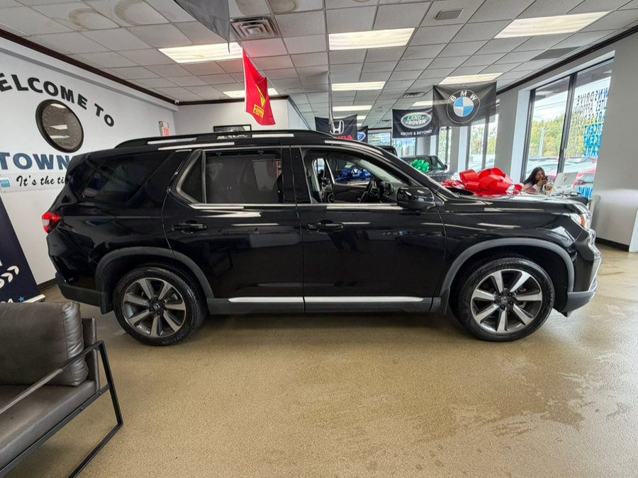 Used 2023 Honda Pilot Elite image 22