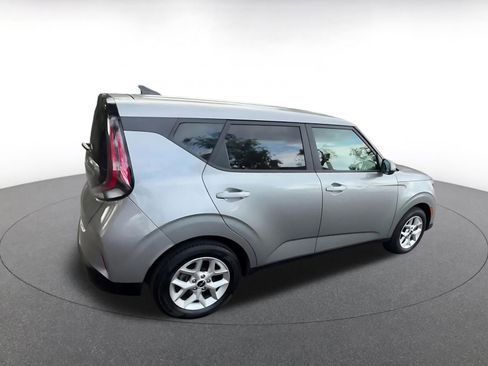 Used 2025 Kia Soul LX w/ LX Technology Package image 15