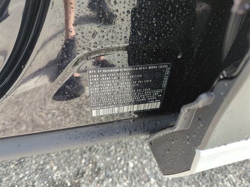 New 2026 Volkswagen Tiguan SE image 47