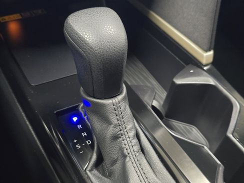 Certified 2025 Toyota Camry LE FWD image 28