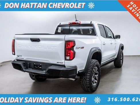 Used 2024 Chevrolet Colorado ZR2 w/ ZR2 Convenience Package III image 39