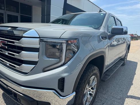 Certified 2024 GMC Sierra 1500 SLE w/ Preferred Package AWD/4WD image 5