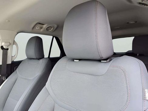 Used 2026 Ford Explorer Active RWD image 11