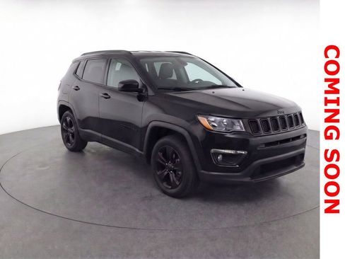 Used 2020 Jeep Compass Latitude image 3