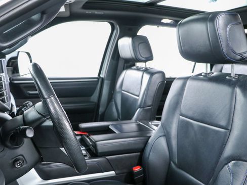 Used 2024 Toyota Sequoia Platinum AWD/4WD image 26