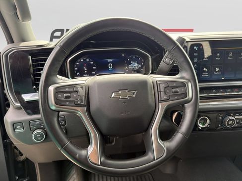 Used 2023 Chevrolet Silverado 1500 RST AWD/4WD image 12
