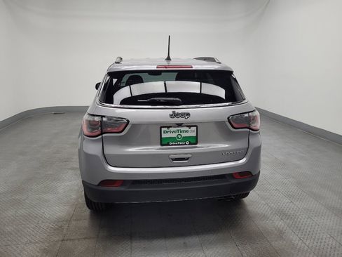 Used 2018 Jeep Compass Limited w/ Navigation Group image 6