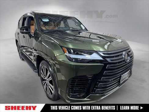 Certified 2025 Lexus LX 700h Luxury AWD/4WD image 1