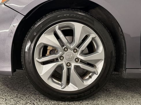 Used 2020 Honda Accord LX image 12