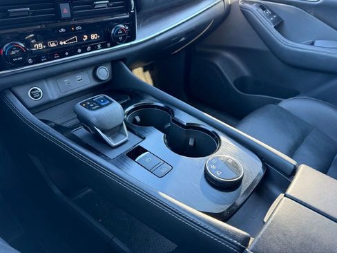 Used 2021 Nissan Rogue SL w/ Premium Package image 29