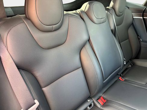 Used 2023 Tesla Model S image 27