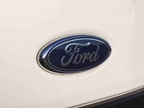 Used 2022 Ford Transit 350 XLT image 11