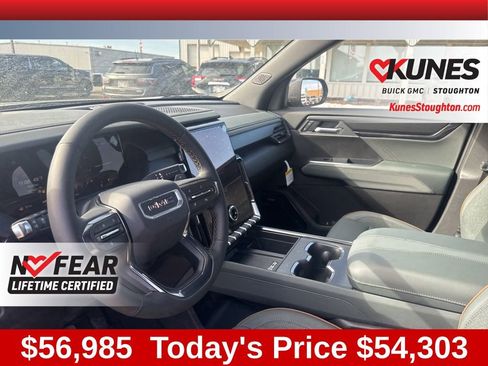 New 2026 GMC Acadia AT4 w/ Luxury Package image 17