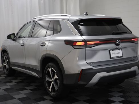 New 2026 Volkswagen Tiguan SE image 14