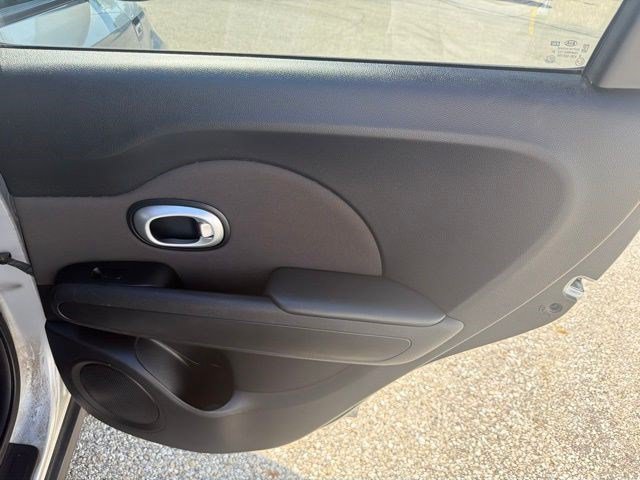 Used 2016 Kia Soul w/ Convenience Package FWD image 15
