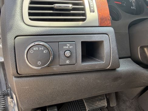 Used 2013 Chevrolet Tahoe LT w/ Texas Edition RWD image 24