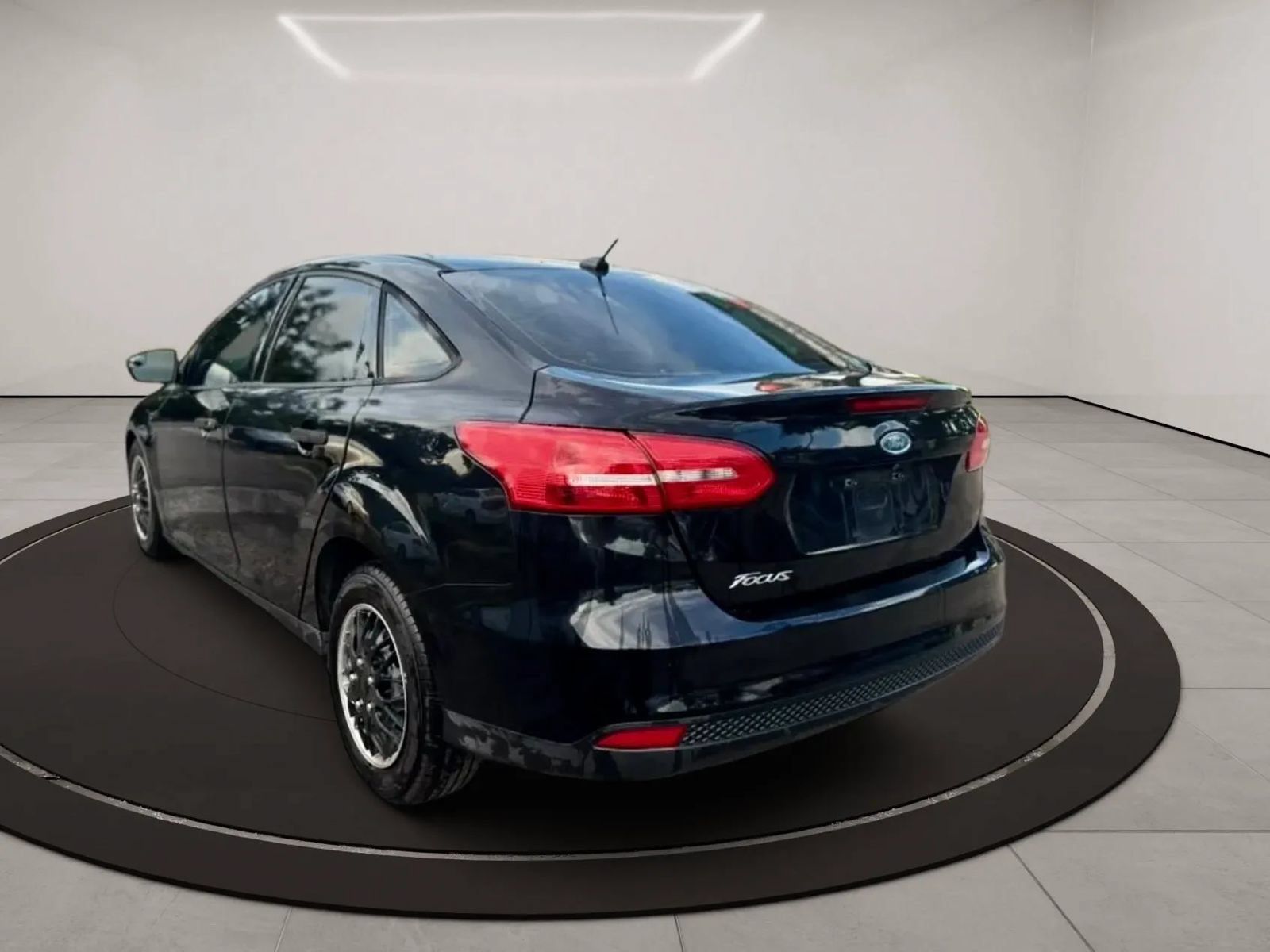 Used 2017 Ford Focus S FWD image 11