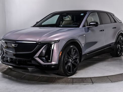 Used 2024 Cadillac Lyriq Sport w/ Nappa Leather Package AWD/4WD image 2