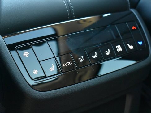 New 2025 INFINITI QX60 Luxe w/ Lighting Package (N94) image 18