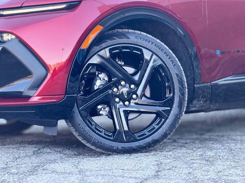 New 2026 Chevrolet Equinox EV RS image 2