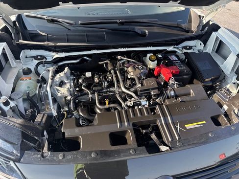 Used 2025 Nissan Kicks SR w/ Interior Electronics Package image 23