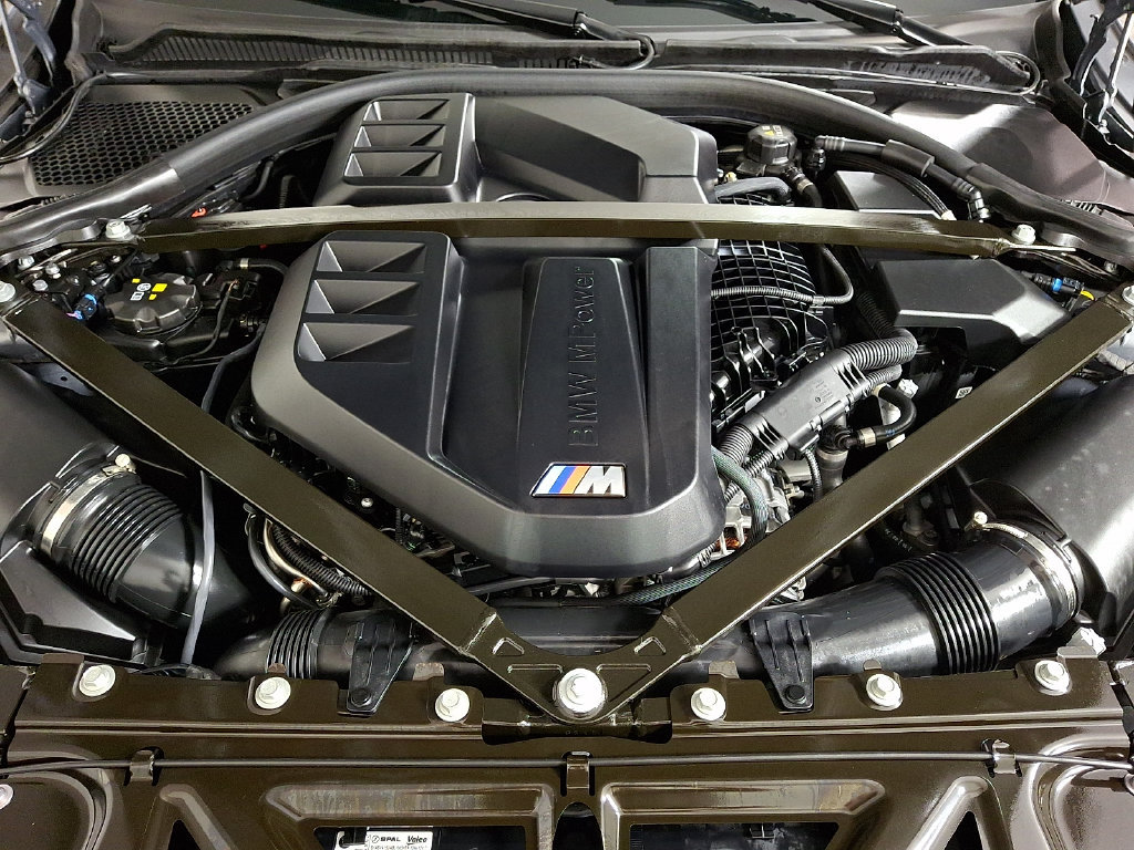 Certified 2025 BMW M2 w/ Lighting Package RWD image 28