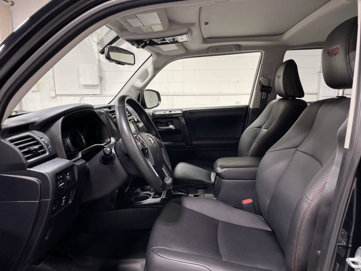 Used 2019 Toyota 4Runner TRD Off-Road Premium AWD/4WD image 9