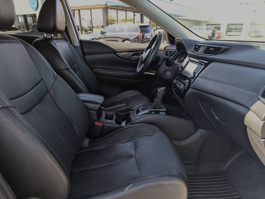 Used 2017 Nissan Rogue SL w/ SL Premium Package AWD/4WD image 35