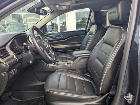 Used 2018 GMC Acadia Denali w/ Technology Package image 2