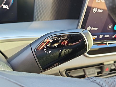 New 2026 Volkswagen Tiguan SE R-Line image 19