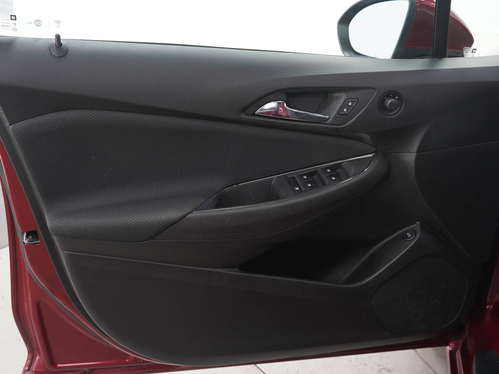 Used 2017 Chevrolet Cruze LT FWD image 17