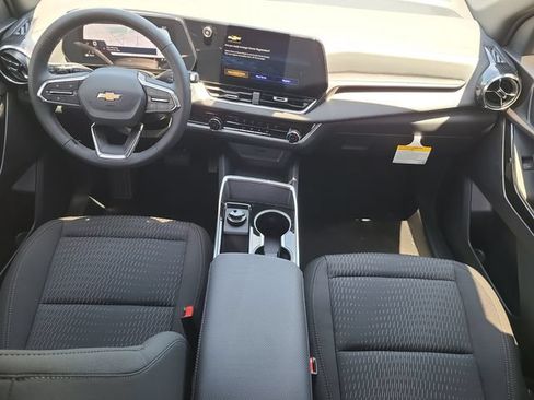 New 2027 Chevrolet Equinox LT FWD image 14