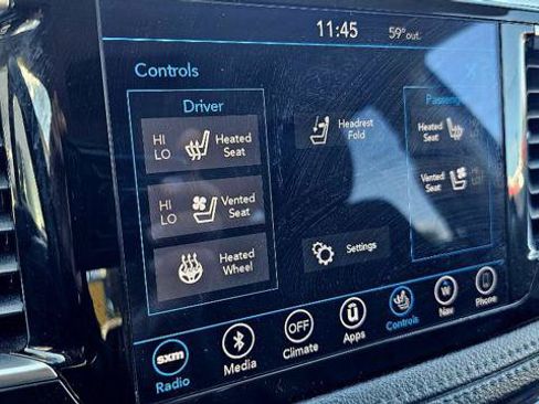 Used 2019 Chrysler Pacifica Limited FWD image 17
