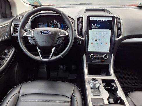 Used 2023 Ford Edge SEL w/ Convenience Package AWD/4WD image 6
