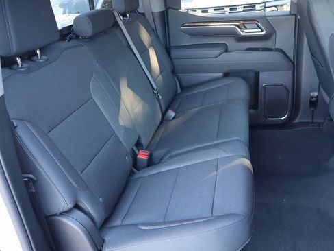New 2026 GMC Sierra 1500 SLE w/ X31 Off-Road Package AWD/4WD image 21