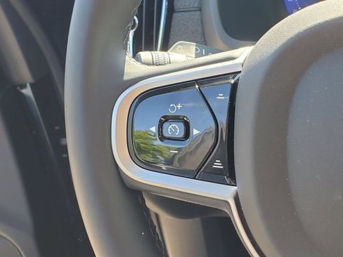 Certified 2026 Volvo XC90 B6 Plus w/ Protection Package Premier AWD/4WD image 20