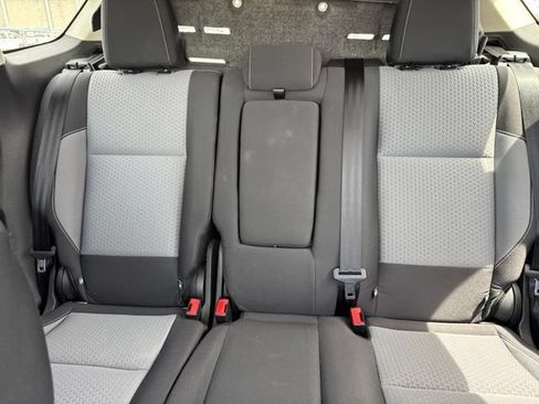 Used 2017 Ford Escape SE w/ Equipment Group 201A FWD image 10