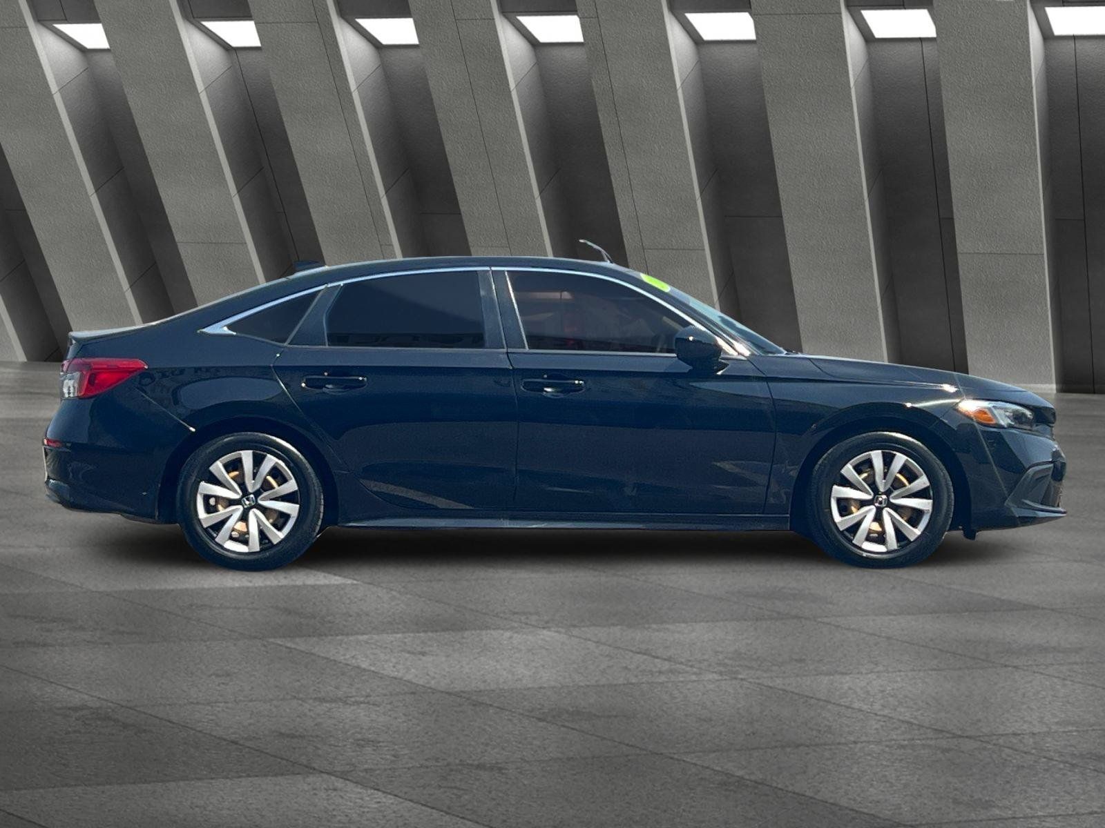 Used 2022 Honda Civic LX image 3
